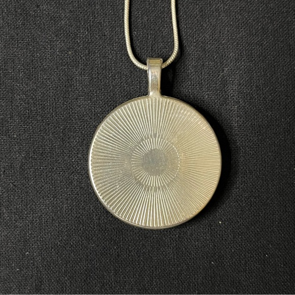 Yellow Pendant Necklace - Picture 6 of 10